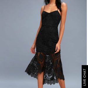 Lulu’s lace midi dress